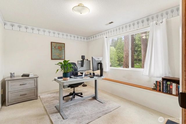 6812 185th Avenue E, Bonney Lake, WA 98391