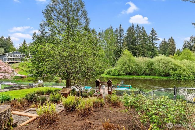6812 185th Avenue E, Bonney Lake, WA 98391