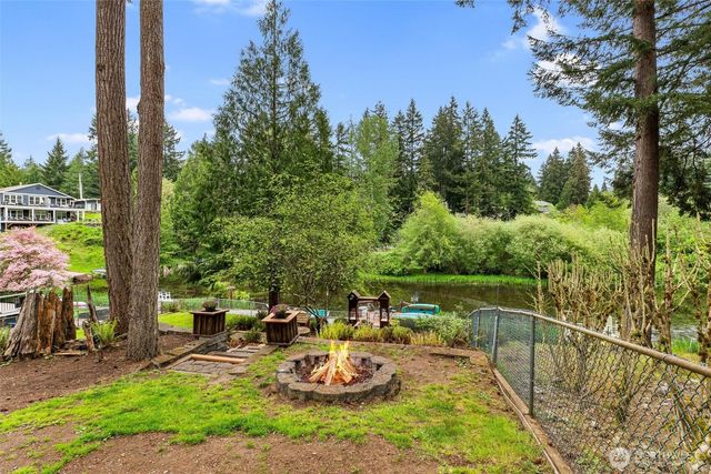 6812 185th Avenue E, Bonney Lake, WA 98391