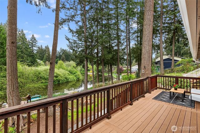 6812 185th Avenue E, Bonney Lake, WA 98391
