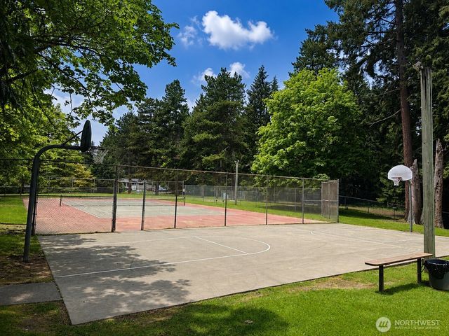 6812 185th Avenue E, Bonney Lake, WA 98391