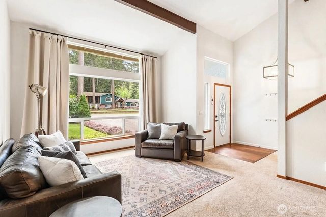 6812 185th Avenue E, Bonney Lake, WA 98391