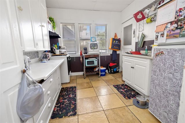 264 Eastern Avenue, Grand Rapids, MI 49503