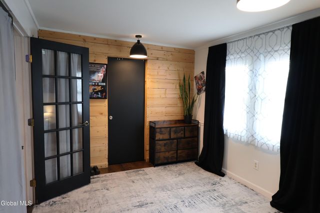 1 Newcomb Street, Queensbury, NY 12804