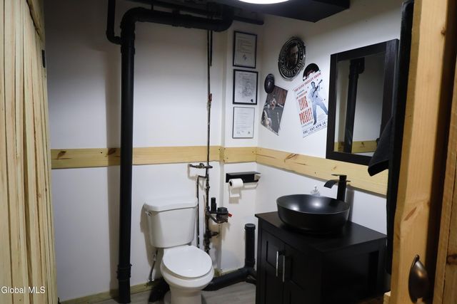 1 Newcomb Street, Queensbury, NY 12804