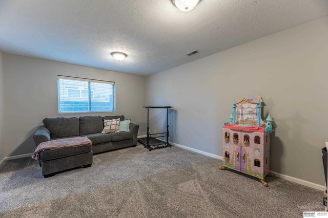 14241 Wood Valley Drive, Omaha, NE 68142