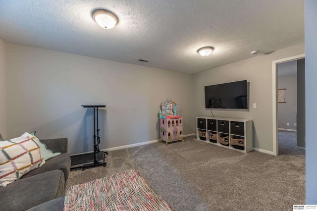 14241 Wood Valley Drive, Omaha, NE 68142