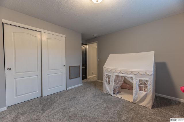 14241 Wood Valley Drive, Omaha, NE 68142