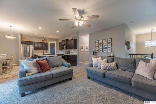 14241 Wood Valley Drive, Omaha, NE 68142