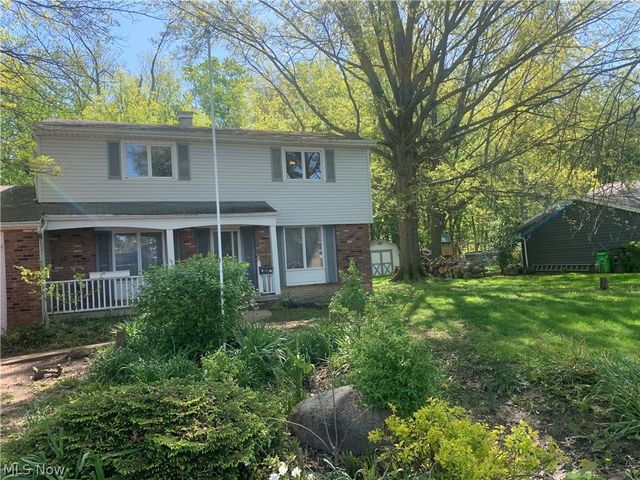 179 Ashwood Drive, Avon Lake, OH 44012