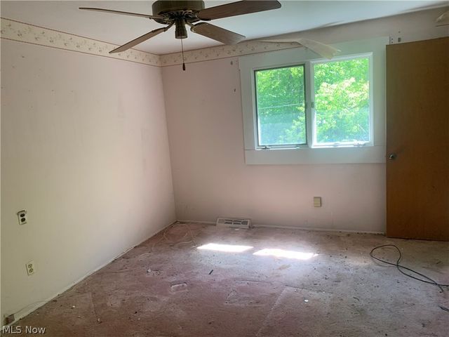 179 Ashwood Drive, Avon Lake, OH 44012