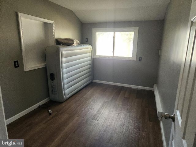 22 MOUNTAIN TOP RD, East Stroudsburg, PA 18302