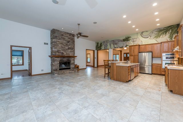 3748 Creekside Court, Winthrop Harbor, IL 60096