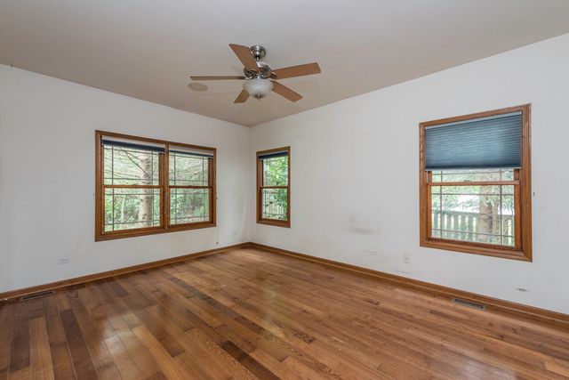 3748 Creekside Court, Winthrop Harbor, IL 60096
