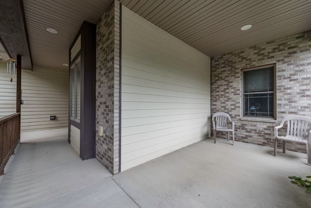 3748 Creekside Court, Winthrop Harbor, IL 60096