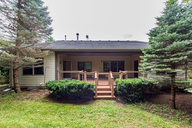 3748 Creekside Court, Winthrop Harbor, IL 60096
