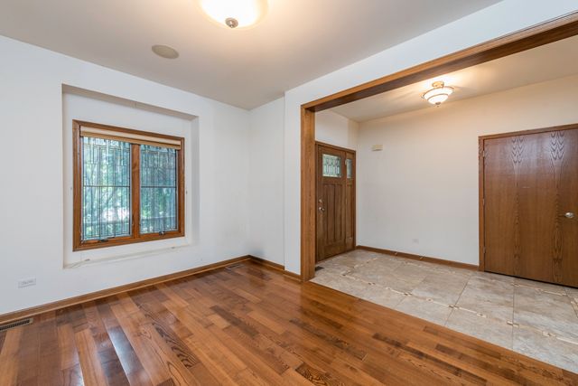 3748 Creekside Court, Winthrop Harbor, IL 60096