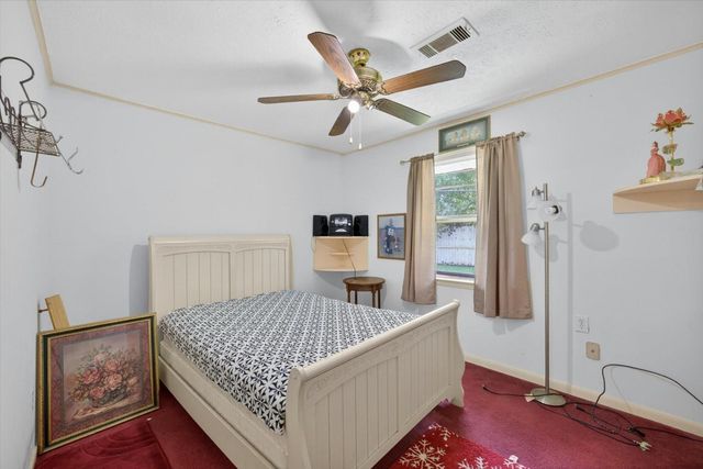 1313 Plymouth Street, Pasadena, TX 77502