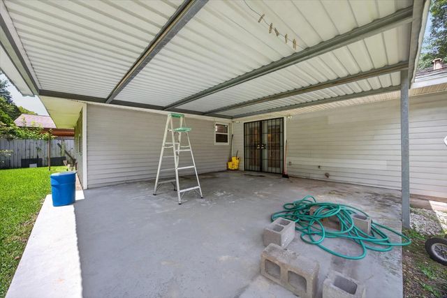 1313 Plymouth Street, Pasadena, TX 77502