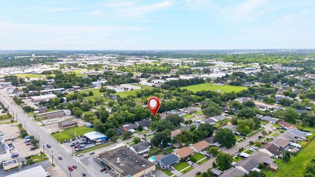 1313 Plymouth Street, Pasadena, TX 77502