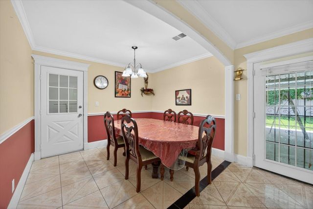 1313 Plymouth Street, Pasadena, TX 77502