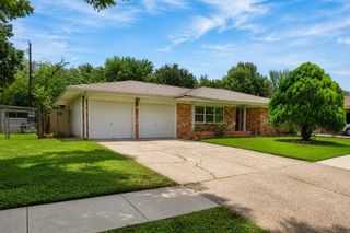 1313 Plymouth Street, Pasadena, TX 77502