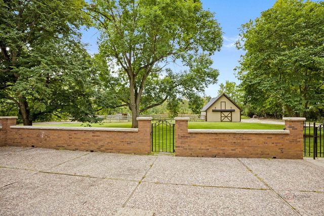1899 Hilltop Lane, Bannockburn, IL 60015