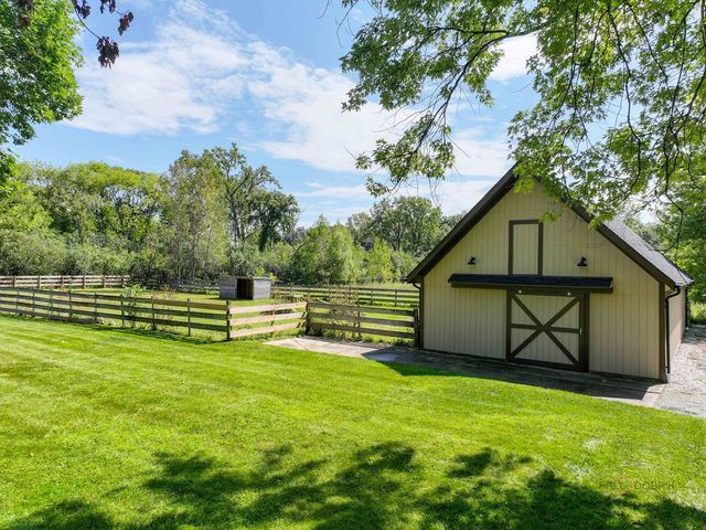 1899 Hilltop Lane, Bannockburn, IL 60015