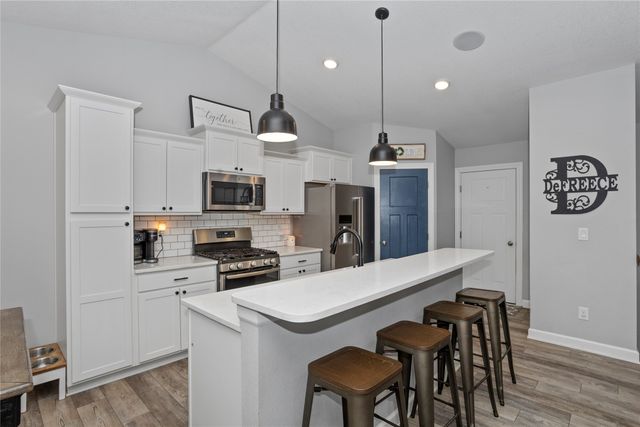 216 Rellim Drive, Norwalk, IA 50211