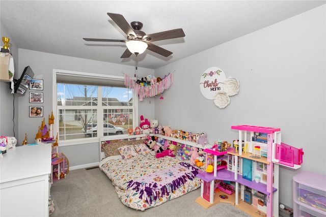 216 Rellim Drive, Norwalk, IA 50211