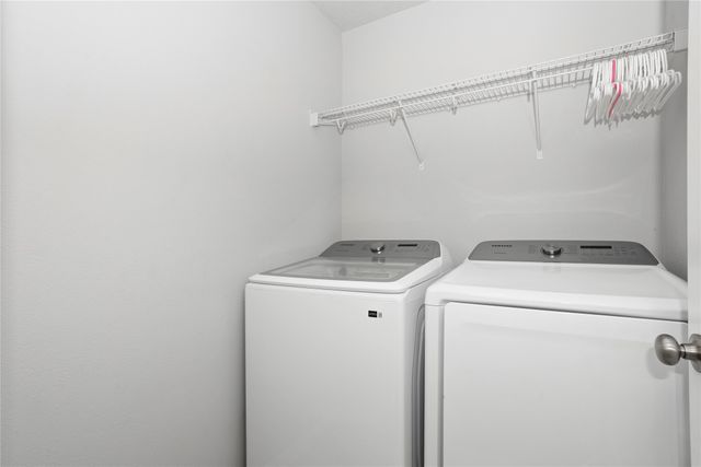 216 Rellim Drive, Norwalk, IA 50211