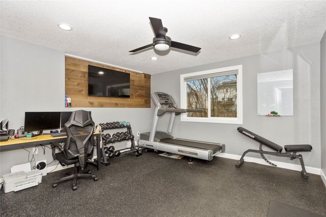 216 Rellim Drive, Norwalk, IA 50211