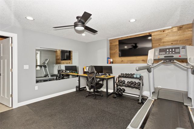 216 Rellim Drive, Norwalk, IA 50211