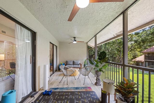 5710 Coach House Circle F, Boca Raton, FL 33486