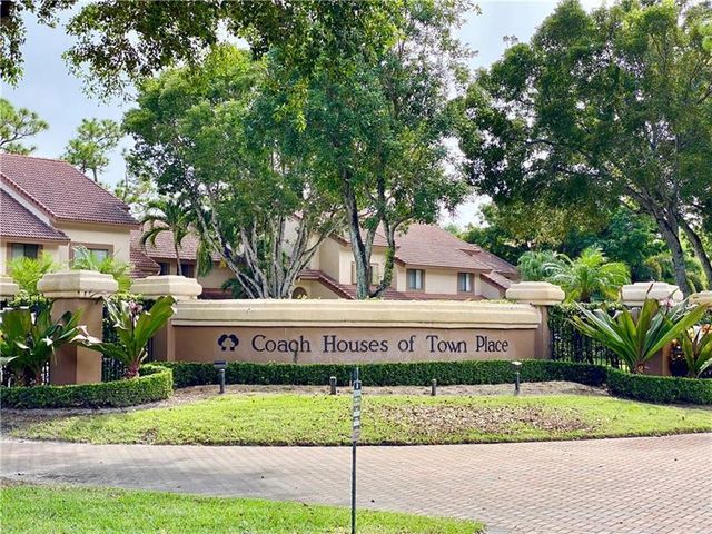 5710 Coach House Circle F, Boca Raton, FL 33486