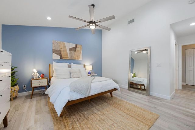 5710 Coach House Circle F, Boca Raton, FL 33486