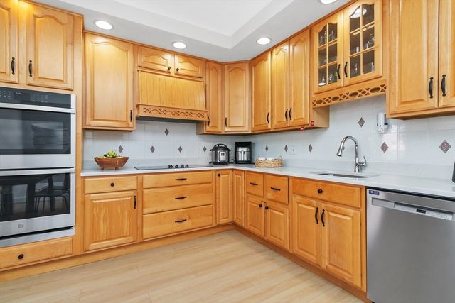 22 Wellington Ave, Somerville, MA 02145
