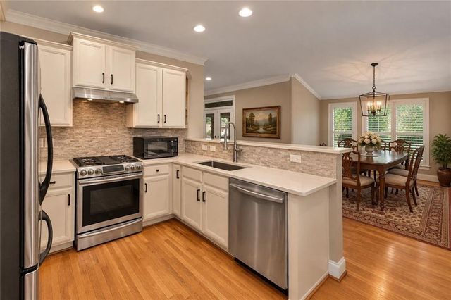 997 Longley Avenue NW, Atlanta, GA 30318