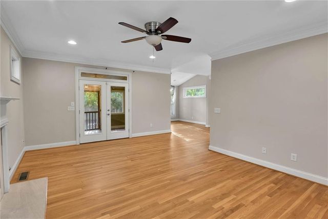 997 Longley Avenue NW, Atlanta, GA 30318