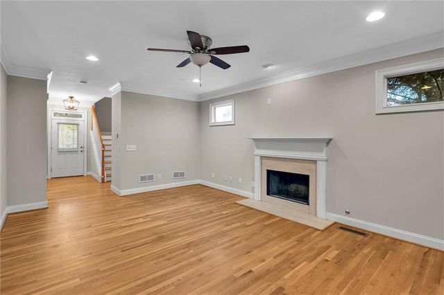 997 Longley Avenue NW, Atlanta, GA 30318