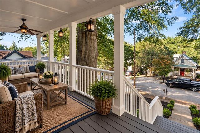 997 Longley Avenue NW, Atlanta, GA 30318