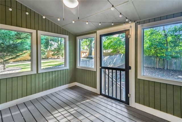 997 Longley Avenue NW, Atlanta, GA 30318