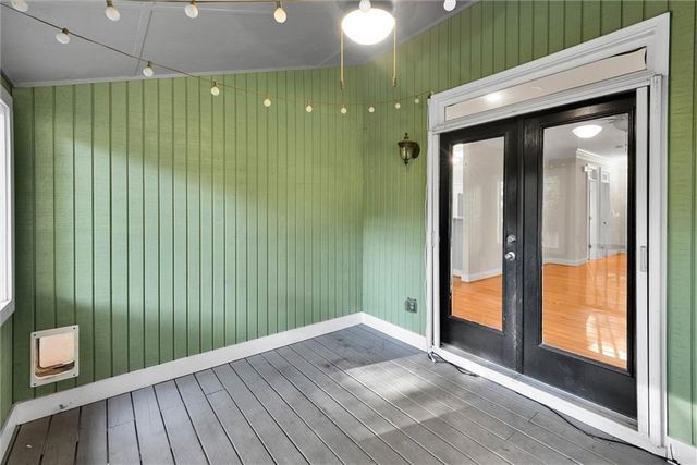 997 Longley Avenue NW, Atlanta, GA 30318