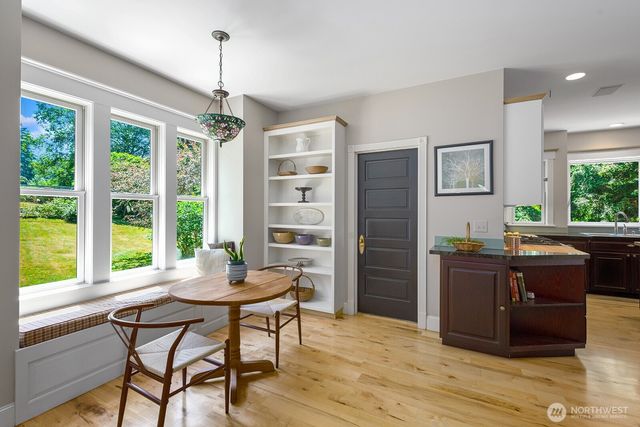 6838 SW Maury Park Road, Vashon, WA 98070