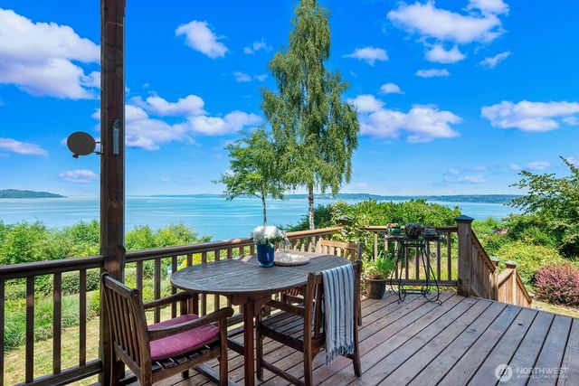 6838 SW Maury Park Road, Vashon, WA 98070