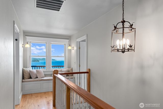 6838 SW Maury Park Road, Vashon, WA 98070