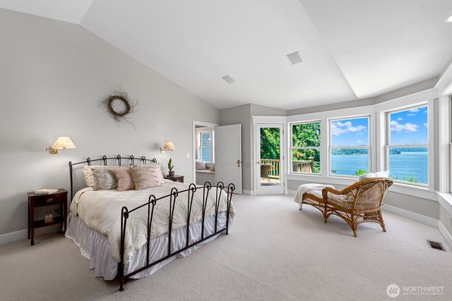 6838 SW Maury Park Road, Vashon, WA 98070