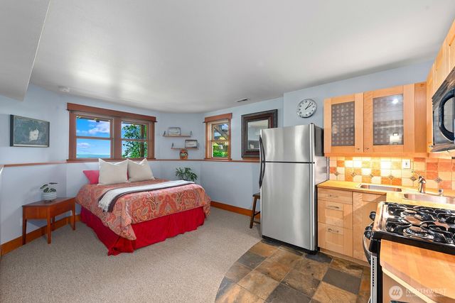 6838 SW Maury Park Road, Vashon, WA 98070