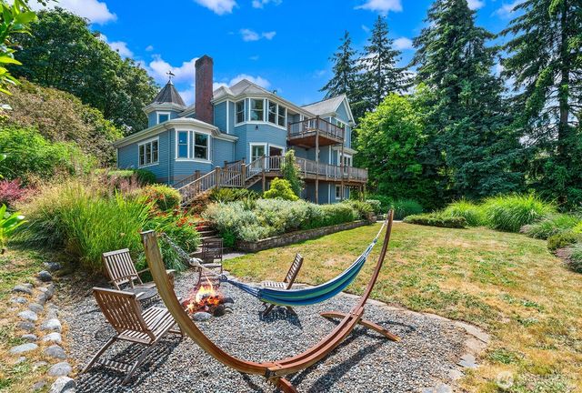 6838 SW Maury Park Road, Vashon, WA 98070