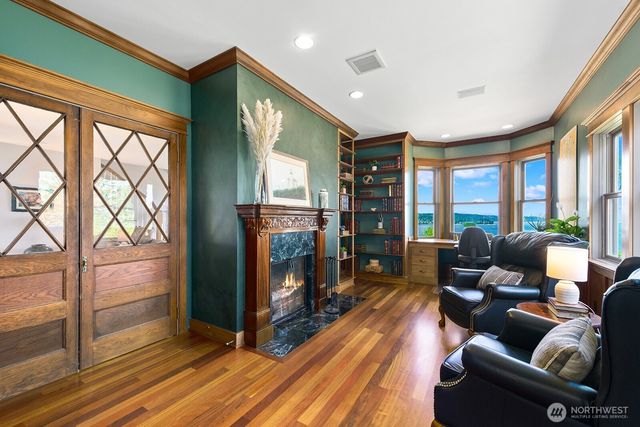 6838 SW Maury Park Road, Vashon, WA 98070
